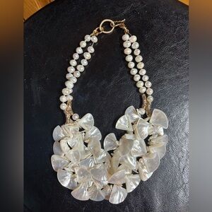FAUX PEARL AND SHELL NECKLACE